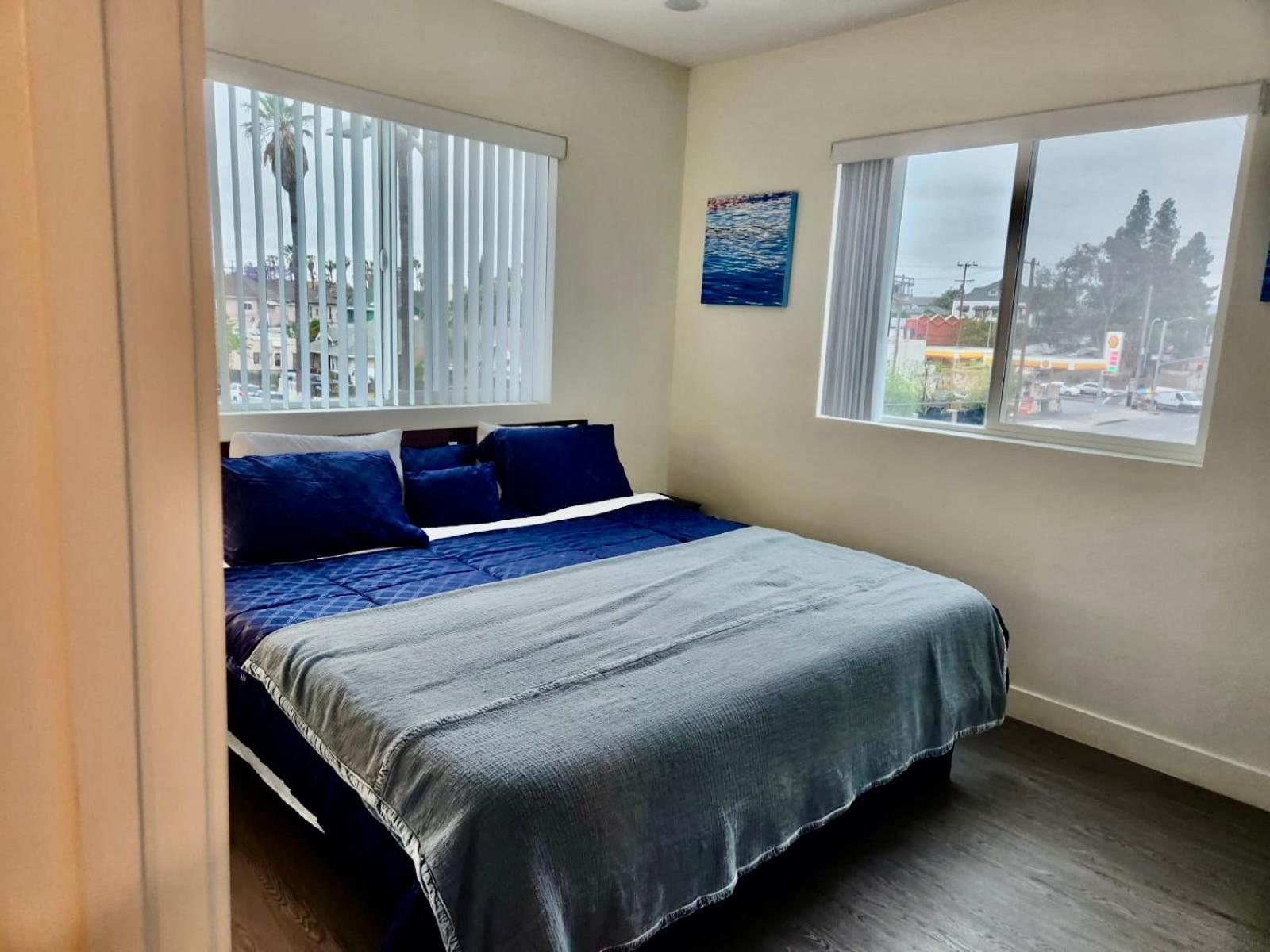 Aparthotel Urban Chic Residences In La *